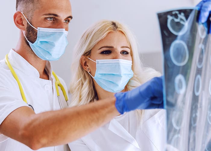 Managing Chronic Pain: Natural Remedies and Medical Treatments That Work